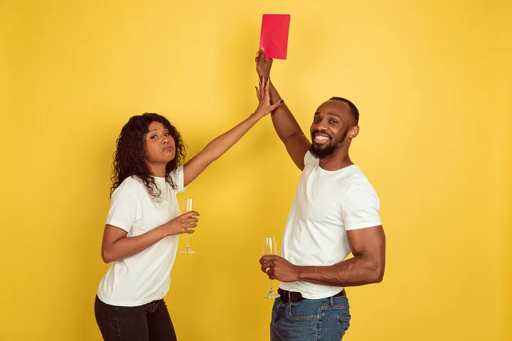 Let’s Talk: 5 Financial Red Flags You Shouldn’t Ignore in Relationships